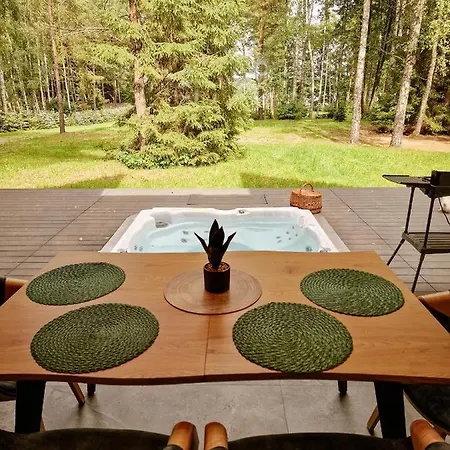 Villa Bobrowa Ostoja *